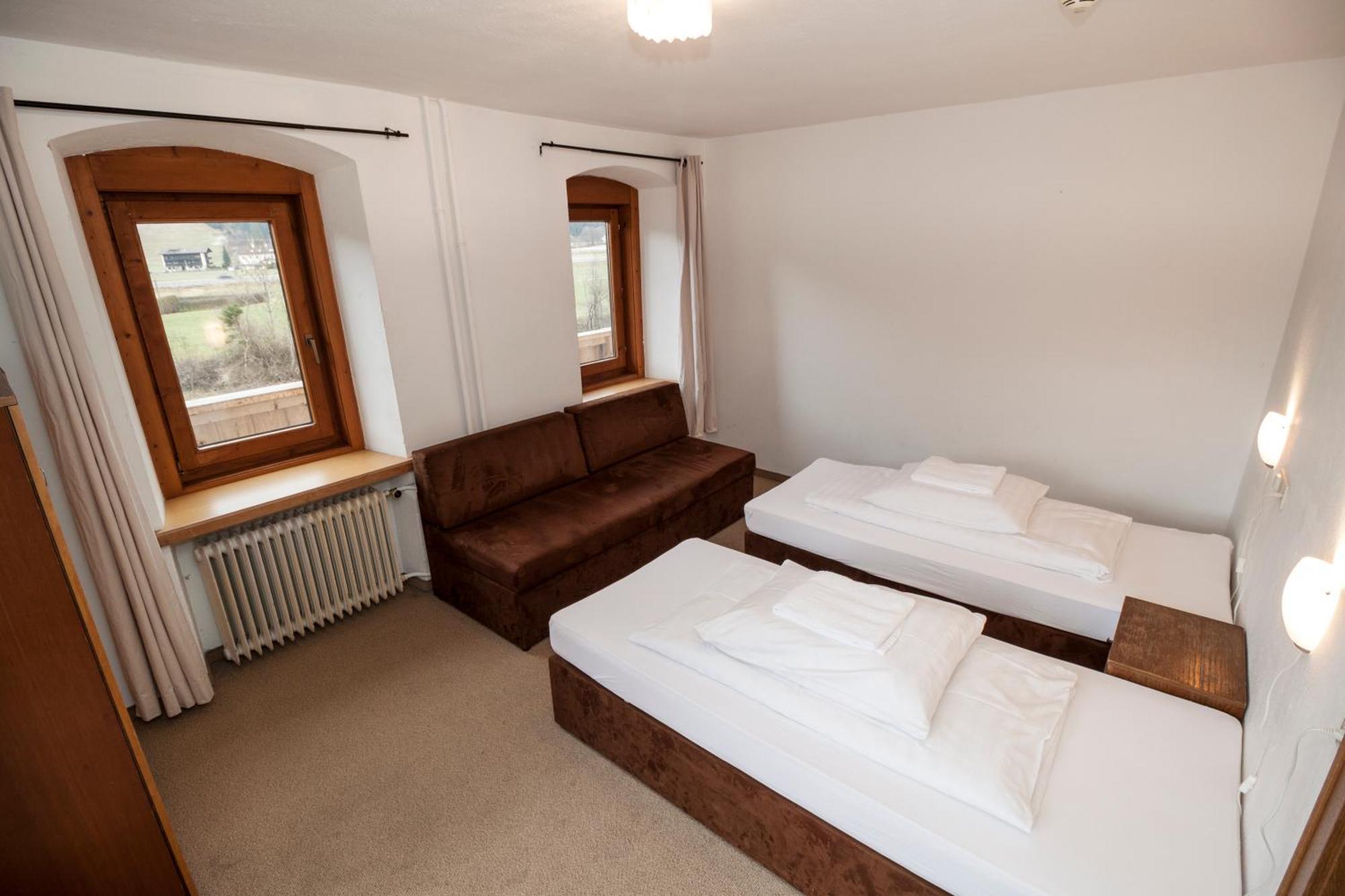 Hostel Chillertal 메이른호픈 객실 사진